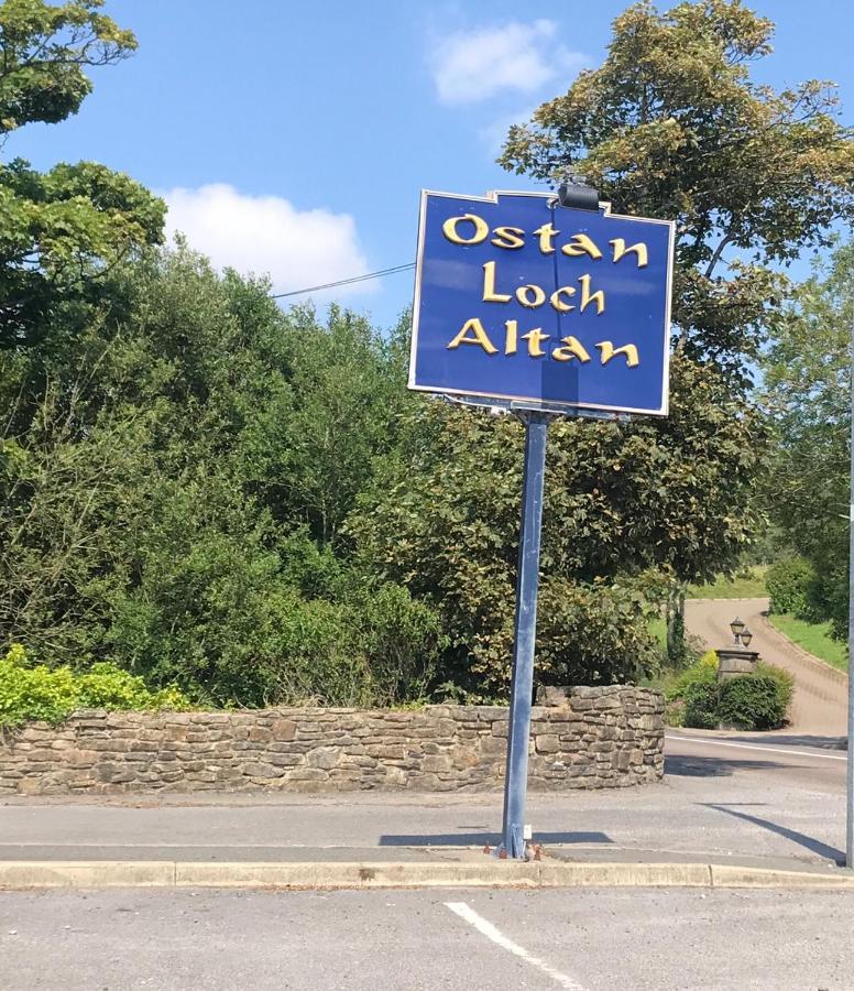 Ostan Loch Altan Cashel Hill